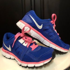 Nike Dual Fusion Shoes